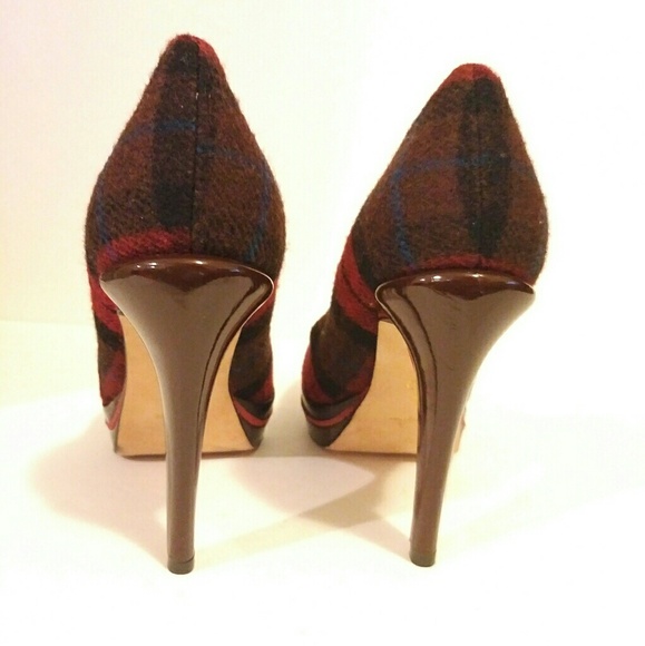 Cole Haan Nike Air Red Plaid Pumps - Picture 3 of 7
